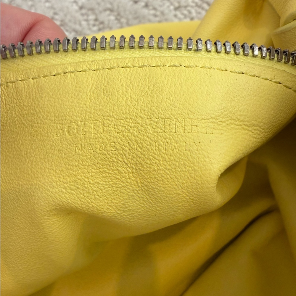 Bottega Veneta Double Knot mini bag leather yellow - Picture 8 of 15